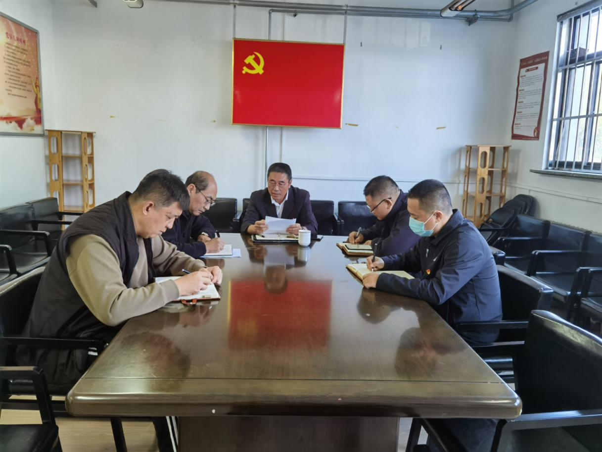 腾博会官网控股向导杨祥方同志到得天力支部开展专题调研